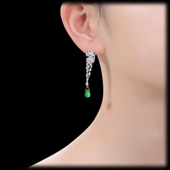 Genevive Sterling Silver Rhodium Plated Emerald and Clear CZ Fauna Drop Earrings - Picture 2 of 5